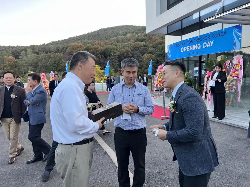 亲朋游戏中心-亲朋多乐斗-亲朋天天坦克大战